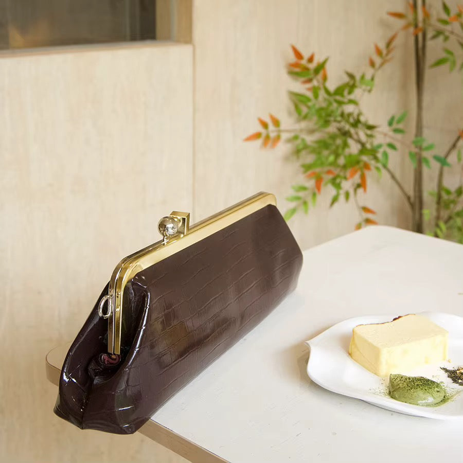 Joan Clutch - Espresso