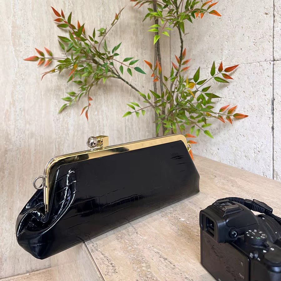Joan Clutch - Noir
